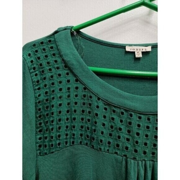 Jodifl Womens BOHO Top Medium Green Eyelet Yoke Tiered Sleeve Ribbed Casual - Picture 3 of 9